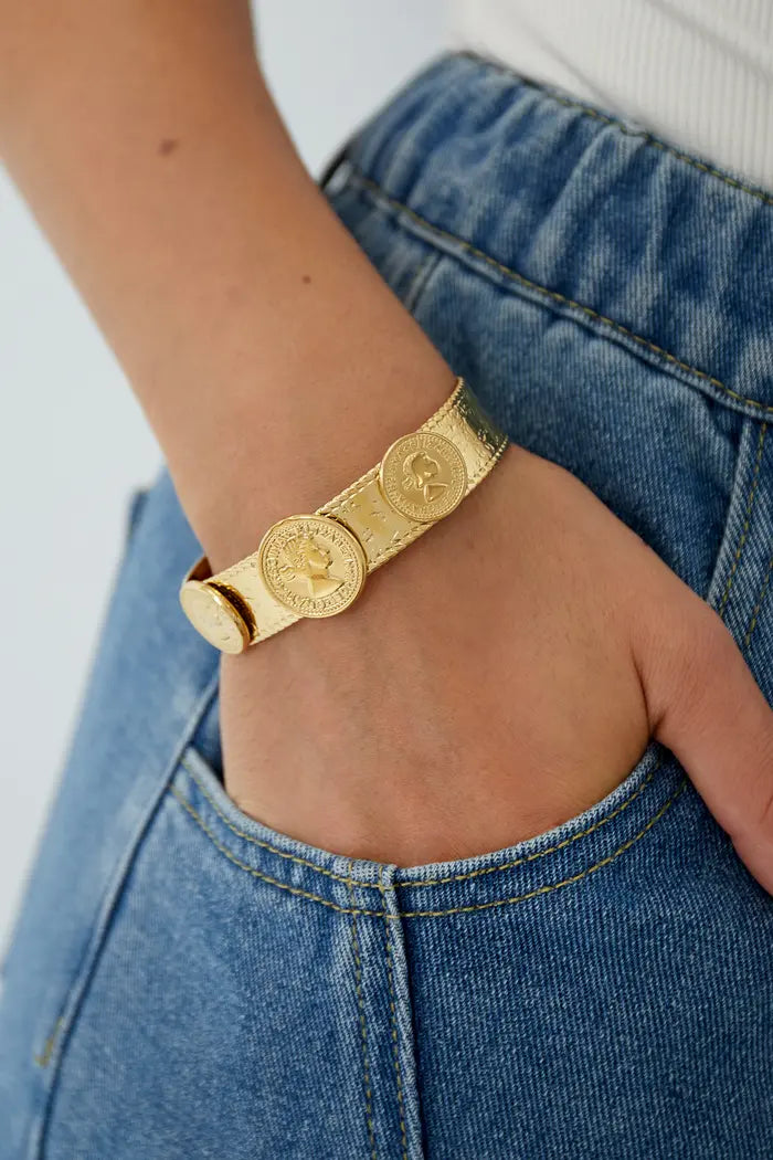 Armband statement coin